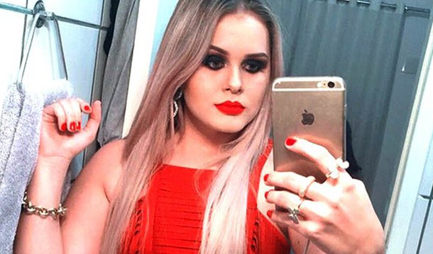 O MP-MA fez uma vistoria no quartel do Corpo de Bombeiros, onde está presa a ex-prefeita de Bom Jardim (MA), Lidiane Leite (sem partido); de acordo com o promotor de Execuções Penais, Pedro Lino, a prisão é irregular e o local adequado e seguro para a detenção seria o Complexo Prisional de Pedrinhas, em São Luís; "Tudo que não está dentro da Lei de Execuções Penais para mim é regalia, não tem nenhuma razão plausível para isso", disse; prefeita, que é acusada de desviar R$ 15 milhões da Educação, tem direito a cama individual, banheiro privativo e ar condicionado na prisão