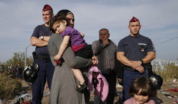 Os ministros da União Europeia não conseguiram nesta segunda-feira encerrar um impasse sobre a divisão das responsabilidades para a concessão de abrigo a uma parcela das centenas de milhares de pessoas que têm chegado à Europa em busca de asilo este ano, deixando em dúvida a possibilidade de um acordo definitivo