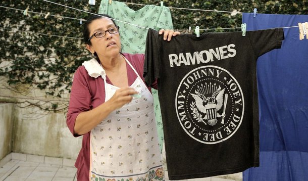 Protagonizado pela atriz e apresentadora Regina Casé, o filme de Anna Muylaert foi o escolhido pelo Brasil para tentar uma indicação ao Oscar de melhor filme estrangeiro em 2016, informou o Ministério da Cultura nesta quinta-feira; o longa ganhou reconhecimento internacional ao ser premiado recentemente no Festival de Sundance, nos Estados Unidos, e no Festival de Berlim