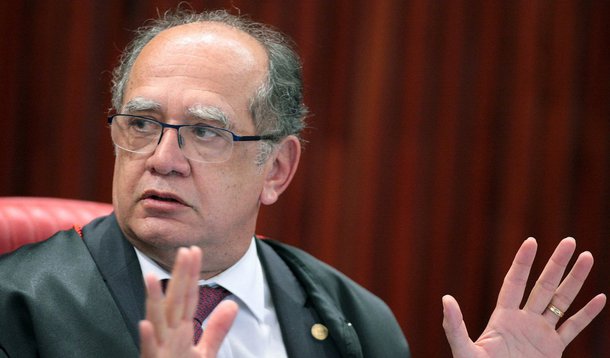 Em maio, o ministro do STF Gilmar Mendes encaminhou ofícios informando 'possíveis irregularidades' nos serviços prestados pela gráfica VTPB Serviços Gráficos e Mídia Exterior Ltda às campanhas de Dilma Rousseff, Aécio Neves (PSDB), Arlindo Chinaglia (PT-SP), Rui Costa (PT) e José Serra (PSDB)