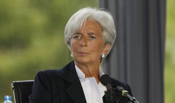 Diretora-geral do Fundo Monetário Internacional (FMI), Christine Lagarde, considerou nesta quarta-feira, 30, que há "razões para preocupação" com a economia mundial; "Há razões para preocupação. A perspectiva de uma subida das taxas de juro nos Estados Unidos e o abrandamento na China alimentam uma incerteza e uma maior volatilidade dos mercados", declarou; dirigente apontou igualmente uma "nítida desaceleração" do comércio mundial e a "queda rápida" dos preços das matérias-primas, que prejudicam as finanças dos países emergentes que as exportam