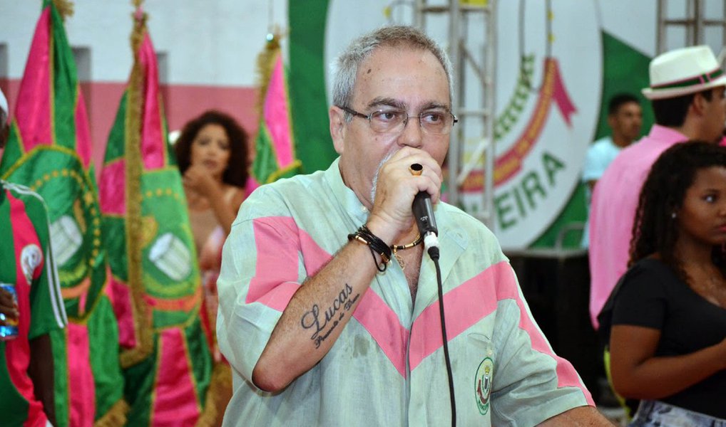 Morreu neste domingo (6) o intérprete oficial da Escola de Samba Estação Primeira de Mangueira, no Rio de Janeiro, José Luís Couto Pereira da Silva, de 61 anos, o Luizito; segundo a escola, ele sofreu um enfarte; a direção da agremiação declarou em nota que "Luizito eternizou o seu nome no carnaval"; o sambista será enterrado nesta segunda (7), às 11h30, no Cemitério do Catumbi, na Zona Norte
