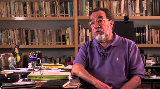 Escritor Fernando Morais, um dos maiores intelectuais brasileiros, aponta que a abertura de processo de impeachment da presidente Dilma Rousseff por Eduardo Cunha, com o apoio de políticos oportunistas da oposição, foi o ato mais infame na história do Congresso Nacional; "E veremos quem se alia ao oportunismo, ao gangsterismo, ao vale-tudo pelo poder. Não tenho dúvidas: a presidente Dilma sairá maior dessa guerra, mais uma entre tantas que enfrentou, sem jamais ter se ajoelhado diante de seus algozes", diz ele, que lembra ainda que Aécio Neves decidiu se perfilar ao lado dos canalhas