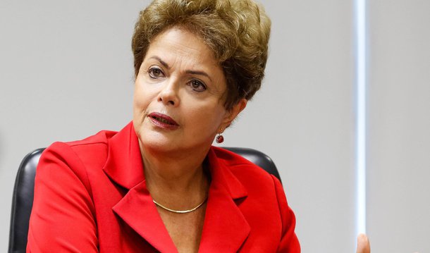 Estratégia do Planalto é recorrer ao Supremo caso as contas do governo referentes a 2014 sejam reprovadas no Tribunal de Contas da União ou um processo de impeachment contra a presidente Dilma seja instalado na Câmara; ministros José Eduardo Cardozo, da Justiça, e Luís Inácio Adams, da Advocacia-Geral da União, conduzem a linha que será defendida para segurar Dilma no poder