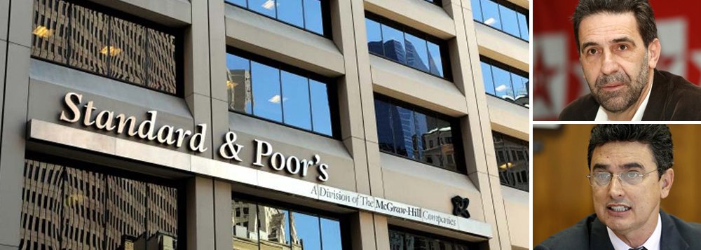 Segundo o deputado Enio Verri (PT-PR), a Standard &amp; Poor’s, “ao reclassificar o Brasil, assumiu uma postura precipitada e equivocada na avaliação que fez acerca do nosso cenário econômico, repetindo a mesma conduta enganosa durante a crise financeira internacional que lhe custou pagar multa bilionária”; Ságuas Moraes (PT-MT), um dos vice-líderes da bancada petista, reforçou o argumento segundo o qual o grave erro cometido pela agência em 2008 compromete sua credibilidade para rebaixar a nota do Brasil
