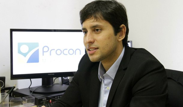 Instituto de Proteção e Defesa do Consumidor do Maranhão (Procon) notificou a empresa Odebrecht Ambiental Maranhão e os municípios de São José de Ribamar e Paço do Lumiar por suposto aumento abusivo na cobrança dos serviços de abastecimento de água e esgotamento sanitário das duas cidades; presidente do Procon, Duarte Júnior, quer acesso a informações sobre as denúncias da cobrança abusiva e acerca do contrato de concessão firmado entre o Consórcio Intermunicipal de Saneamento Básico (Cisab) e a empresa Odebrecht