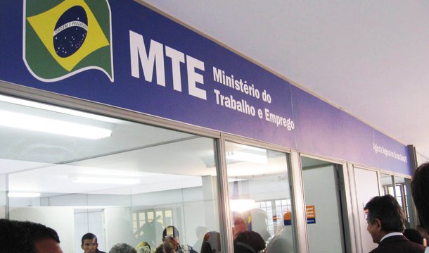 Cadastro Geral de Empregados e Desempregados (Caged) do Ministério do Trabalho aponta que o Brasil perdeu 86.543 vagas formais de trabalho ao longo do mês de agosto