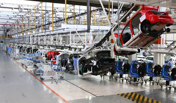 A economia da China está perdendo ímpeto e outras grandes economias emergentes como Brasil e Rússia também estão mostrando sinais de fraqueza, disse a Organização para a Cooperação e Desenvolvimento ou Econômico (OCDE) nesta terça-feira