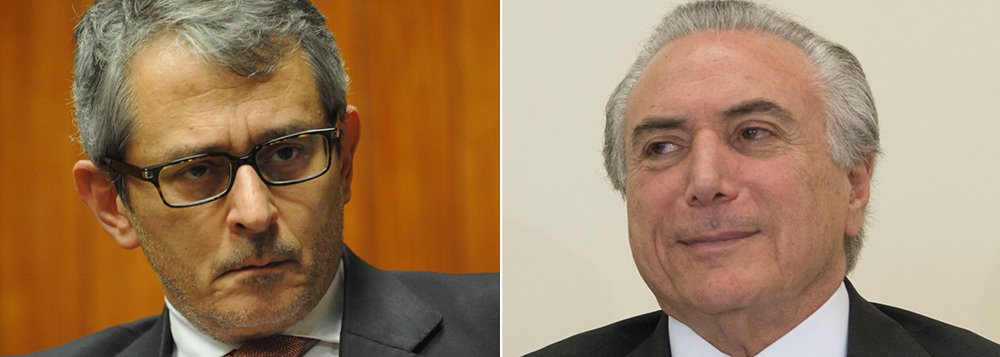 Texto intitulado "O jogo de Temer" aponta que o vice-presidente "está cada vez mais à vontade"; "No governo, onde não são poucas suas possibilidades de acumular poder, Michel Temer aguarda, reflete e faz seu jogo, cada vez mais à vontade. Uma peça se move; paciência, com certeza, não lhe falta", diz o jornal comandado por Otávio Frias
