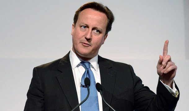 O primeiro-ministro britânico, David Cameron, fez referência à decisão do chefe do Kremlin, Vladimir Putin, de realizar uma ação militar na Síria para apoiar o presidente sírio Bashar al-Assad; a Rússia começou a atacar alvos na Síria --um aumento dramático do envolvimento estrangeiro na guerra civil que tem sido criticado por alguns como uma tentativa de dar sustentação a Assad; "Eles estão apoiando o assassino Assad, o que é um erro terrível para eles e para o mundo", disse Cameron à BBC