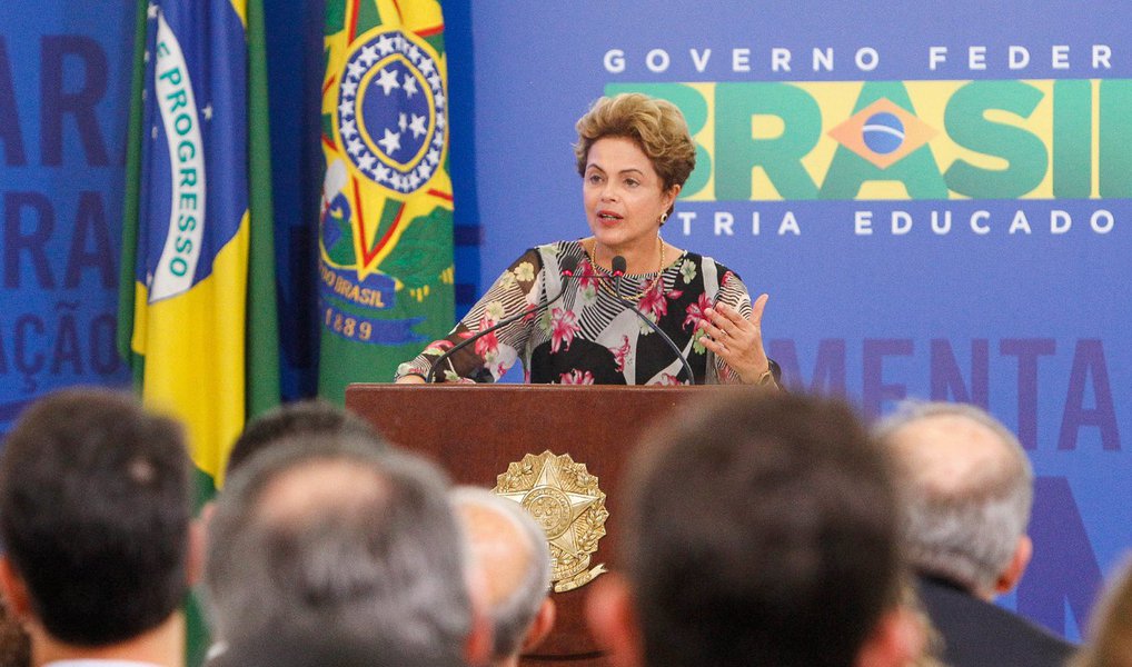 Texto enviado nesta terça-feira 15 pelo governo da presidente Dilma ao Congresso Nacional contém novas estimativas de despesas e receitas orçamentárias para o ano que vem; elas foram estabelecidas ontem no anúncio do corte de gastos e da proposta de criar um novo tributo nos moldes da antiga CPMF para custear o déficit na Previdência Social