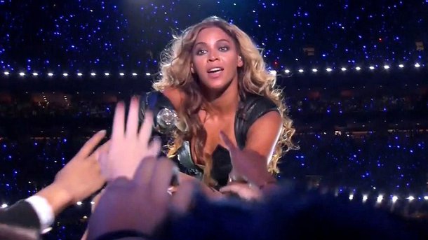 "Após a apresentação espetacular de Formation no Superbowl, a mídia israelense entrou em polvorosa com o anúncio de que Beyoncé teria fechado um acordo para incluir Tel Aviv no roteiro de sua próxima turnê", relata o jornalista Plínio Zúnica; "Ainda assim, apesar de a notícia ser baseada em boatos, imediatamente foram criadas duas petições online para que Beyoncé não se apresente em Israel"; o motivo é a política de segregação conduzida pelo governo Netanyahu