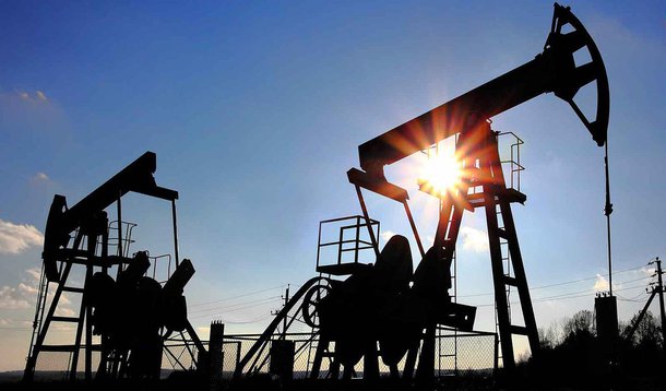 A presidente Dilma Rousseff decidiu manter a atual sistemática de apuração dos preços mínimos do petróleo para o cálculo de royalties e da chamada Participação Especial, referendando uma resolução do Conselho Nacional de Política Energética (CNPE), com o objetivo de garantir investimentos no setor no país