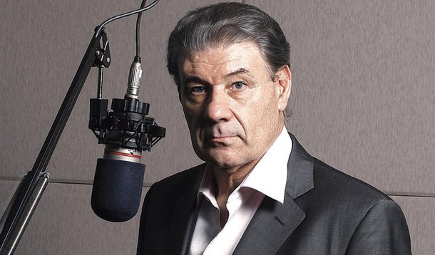 Jornalista Víctor Hugo Morales, uma das vozes mais críticas ao governo de Mauricio Macri, foi demitido da Rádio Continental, onde ele trabalhava desde 1987; “Foi uma das manhãs mais tristes da minha vida porque sinto que estamos vivendo a maior agressão à república e à democracia desde a ditadura”, afirmou à Página/12; “Há um governo que quer avassalar os direitos das pessoas, e para isso estão querendo destruir a Lei de Meios e qualquer tipo de manifestação jornalística que seja crítica aos seus objetivos”, acrescentou 