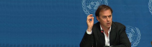 "Um ataque intencional e direto contra instalações médicas ou locais ocupados por doentes e feridos, tal como contra unidades médicas com o emblema da Cruz Vermelha ou do Crescente Vermelho, é um crime de guerra num conflito armado", disse Rupert Colville, porta-voz do gabinete de Direitos Humanos da ONU; ele se referia a ataques registrados ontem na Síria