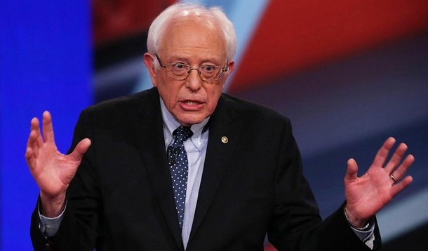 "Quem acha que não há nada a fazer sob o domínio do capitalismo desregulado do século 21, e pretende insistir no celofane da indiferenciação programática, abraçando reformas que o mercado exige, deveria atentar para o discurso simples e ao mesmo tempo empolgante de um sexagenário social-democrata norte-americano", escreve Saul Leblon; para ele, "Bernie Sanders tem algo a dizer à encruzilhada do PT, de Lula; e à do Brasil, de Dilma"