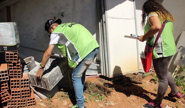 A Defensoria Pública do Estado do Rio de Janeiro (DPRJ) iniciou, em parceria com a Defensoria Pública da União (DPU), campanha dirigida à população e aos gestores públicos municipais fluminenses de prevenção e combate à dengue, ao vírus Zika e à gripe chikungunya, que obriga as prefeituras a adotar plano de contingência em 15 dias, sob pena de medida judicial para cumprirem as  recomendações