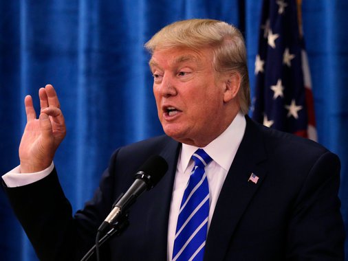 Um terço dos eleitores republicanos que apoiam Donald Trump poderia virar as costas para seu partido nas eleições presidenciais de novembro se sua a nomeação for negada em uma convenção, de acordo com pesquisa da Reuters/Ipsos; resultados são má notícia para os rivais de Trump, bem como as elites partidárias contrárias ao bilionário do ramo imobiliário, sugerindo que um candidato republicano alternativo para a corrida presidencial de 8 de novembro teria um caminho mais duro contra os democratas