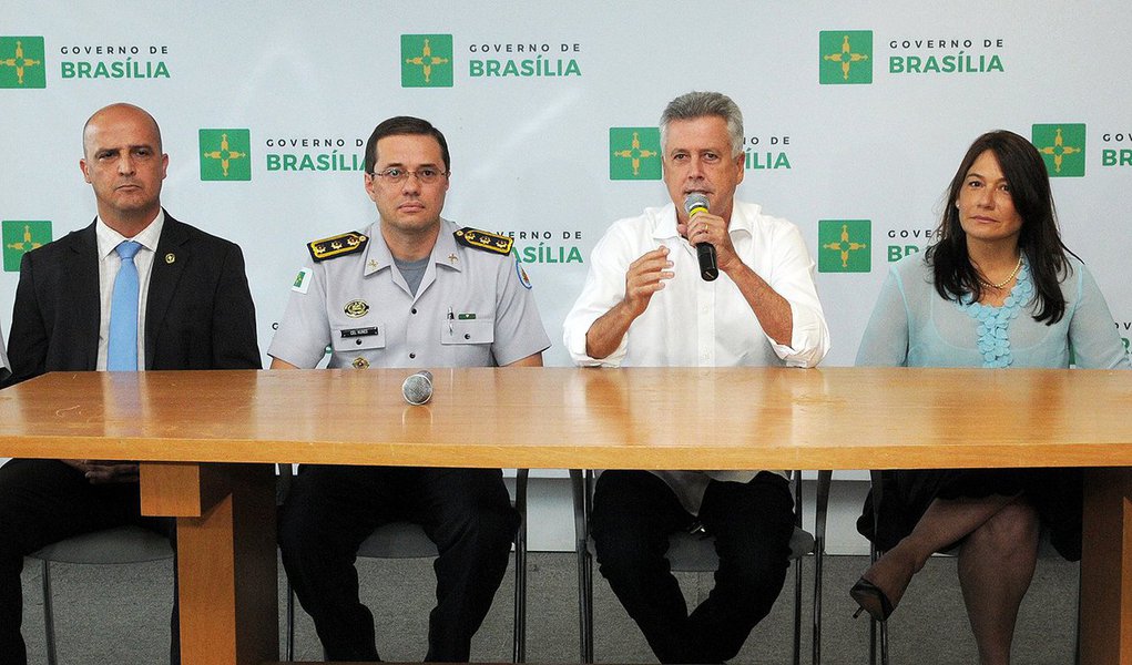 De acordo com o governo do Distrito Federal (GDF), comandado por Rodrigo Rollemberg, se comparado com 2014, o índice caiu de 693 para 614, uma queda de 11,4%, apesar de um ligeiro aumento no mês de dezembro — foram 65 no ano passado contra 49 no ano retrasado; em 2015, foram 475.670 ocorrências; dessas, 61,3% eram criminais, e 38,7%, administrativas; mais de 80% tratava-se de crimes contra o patrimônio, como roubos e furtos; o índice, no entanto, teve queda de 15,4% se comparado ao ano anterior