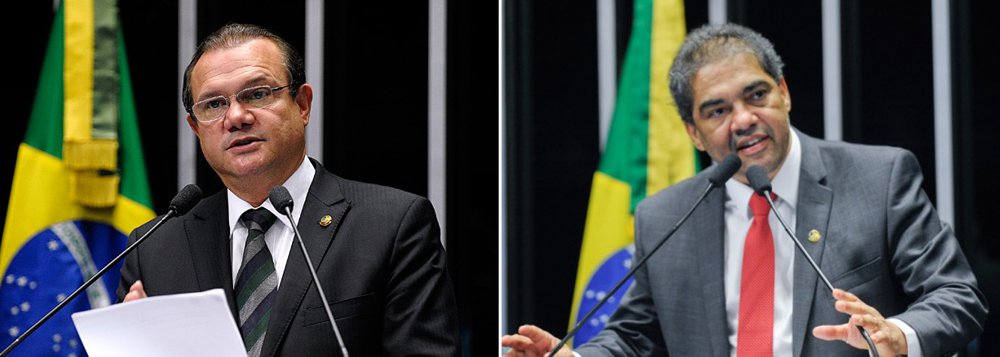 Um dia após pregar fracasso do possível governo do vice-presidente Michel Temer, seu correligionário, o vice-líder do governo no Senado Hélio José (à direita) anunciou nesta sexta-feira que votará pela admissibilidade do impeachment da presidente Dilma Rousseff; "Já deixei claro que a questão da admissibilidade do processo e, consequentemente, a questão do nosso presidente Temer assumir por 180 dias é, praticamente, na minha visão, normal nessa circunstância. Na comissão de admissibilidade, serei pela admissão do processo", disse Hélio; outro vice-líder do governo, Wellington Fagundes também adianta seu voto favorável ao impeachment na comissão