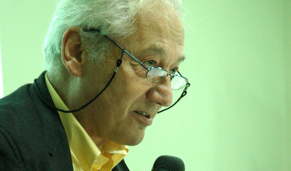 Opinião é do professor da Sorbonne Georges Couffignal, que considera que o aumento dos escândalos é fruto de maior consciência política da população e da diminuição da tolerância com a corrupção