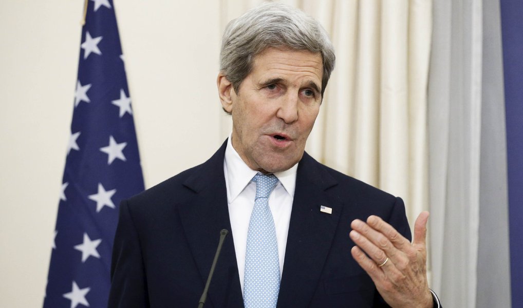 Secretário de Estado norte-americano, John Kerry, disse que as conversas com a Rússia e parceiros de coalizão estão "se aproximando de um entendimento" para a renovação de um cessar-fogo na Síria, incluindo nas redondezas da cidade de Aleppo; "Estamos chegando perto de um lugar comum, mas ainda temos trabalho a fazer, e é por isso que estamos aqui", disse Kerry