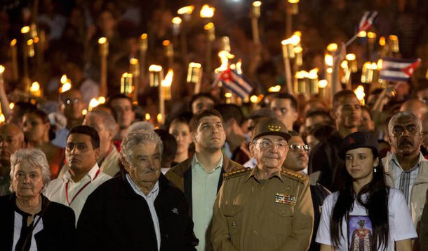 Em entrevista ao jornal italiano "La Repubblica" nesta segunda-feira, 8, o ex-presidente do Uruguai José Mujica disse que o presidente de Cuba, Raúl Castro, está decidido a deixar o governo, por causa de sua idade; "Raúl vai embora, tem 85 anos e já está com a decisão tomada. Por que? Porque não se pode brigar com a biologia. É preciso respeitá-la, porque ela é determinante", afirmou Mujica, que esteve em visita a Cuba no fim de janeiro
