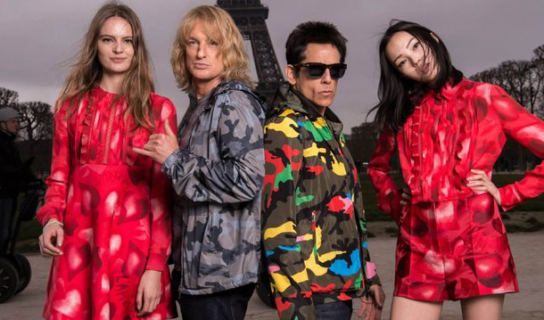 Os modelos masculinos Derek e Hansel estão de volta às passarelas na sequência de "Zoolander 2", comédia sobre o mundo da moda, e voltam com seus famosos biquinhos e poses – além de um pau de selfie recorde para capturá-los