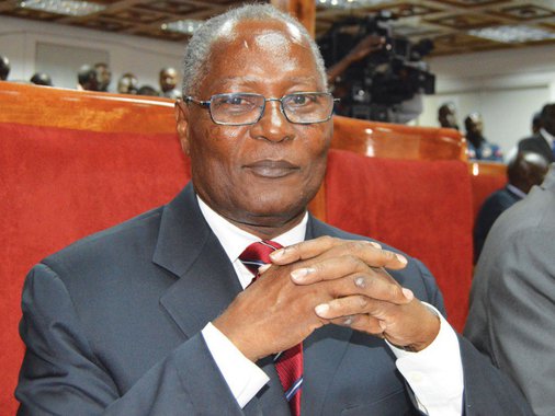 Presidente do Senado do Haiti, Jocelerme Privert, foi eleito pela Assembleia Nacional como chefe do Estado de forma interina; Privert foi escolhido pela maioria dos parlamentares neste domingo (14) para chefiar o país interinamente até o dia 14 de maio, dez dias após o segundo turno das eleições presidenciais; ele deverá tomar posse ainda neste domingo