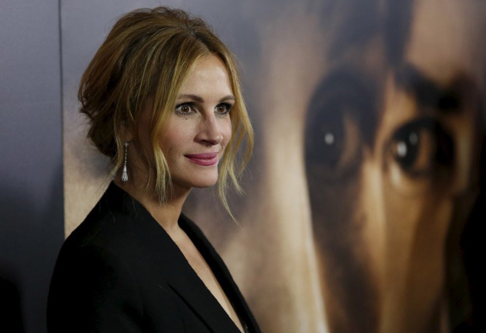 Atriz Julia Roberts na pré-estreia do filme "O Segredo dos Seus Olhos", no Hammer Museum, em Los Angeles, na quarta-feira. 11/11/2015 REUTERS/Mario Anzuoni