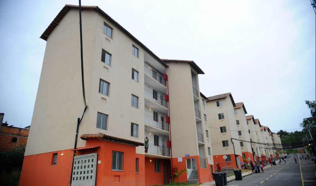 A prestação mínima do Minha Casa, Minha Vida vai subir de R$ 25 para R$ 80 e será cobrada para as novas moradias do programa habitacional, que começam a ser contratadas neste ano
