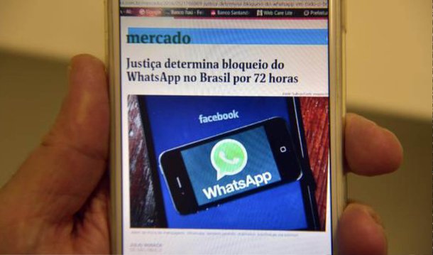 Em nota, a empresa afirma cooperar com a Justiça brasileira, reforça não ter as informações que querem forçá-los a entregar e diz que a decisão pune mais de 100 milhões de brasileiros "que dependem do nosso serviço para se comunicar, administrar seus negócios e muito mais"; para a Anatel, o bloqueio do aplicativo é desproporcional e pune usuários; após a decisão, a Proteste Associação de Consumidores retomou hoje a mobilização "Não calem o WhatsApp"