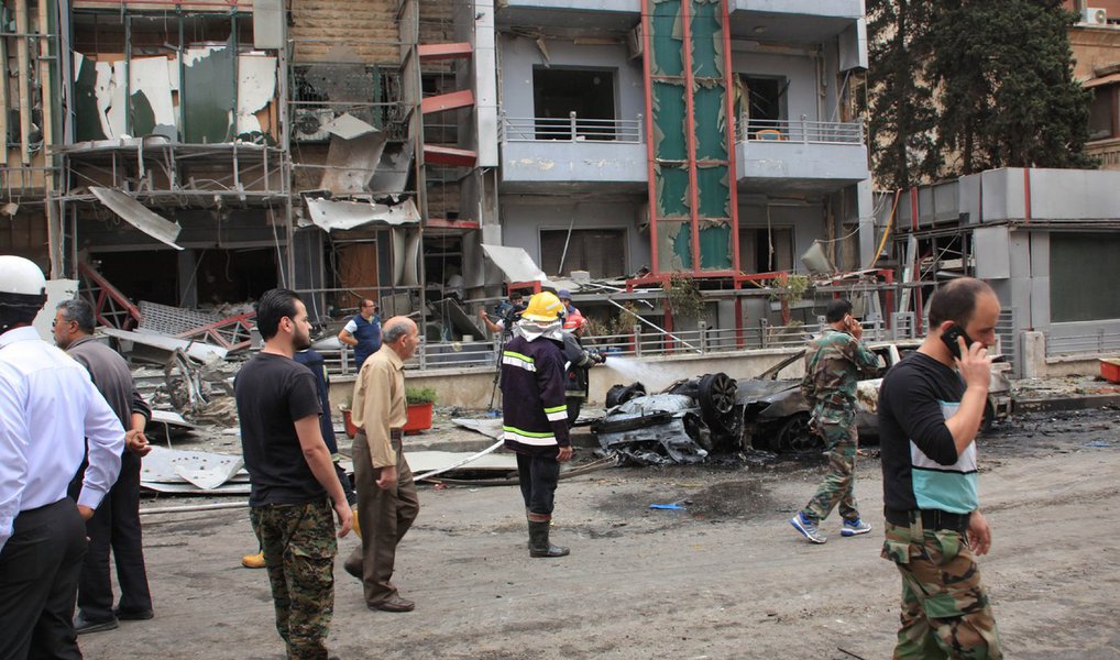 O Conselho de Segurança da Organização das Nações Unidas aprovou nesta terça-feira 3 por unanimidade uma resolução que reitera a necessidade de proteger hospitais e médicos em zonas de guerra, após vários ataques a equipes médicas em conflitos armados; texto foi aprovado depois de ataques a hospitais na Síria, no Iêmen e no Afeganistão e ressalta que tais ataques podem constituir crimes de guerra