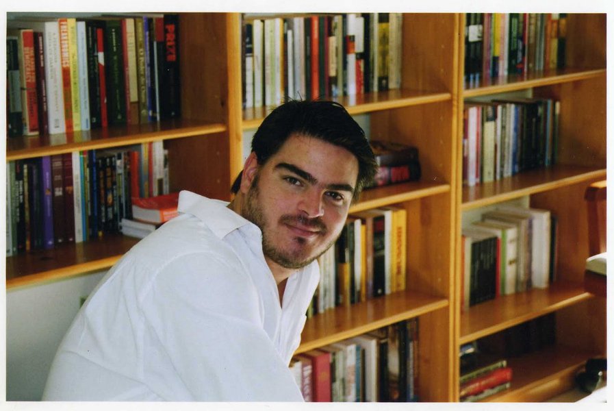 Lista publicada pelo ex-blogueiro da revista Veja Rodrigo Constantino, em seu blog de amenidades e inimizades políticas, convoca seus leitores a fazerem um boicote aos artistas e as personalidades que declararam apoio ao partido, com frases do tipo: "Quem está com o PT está contra o Brasil" 