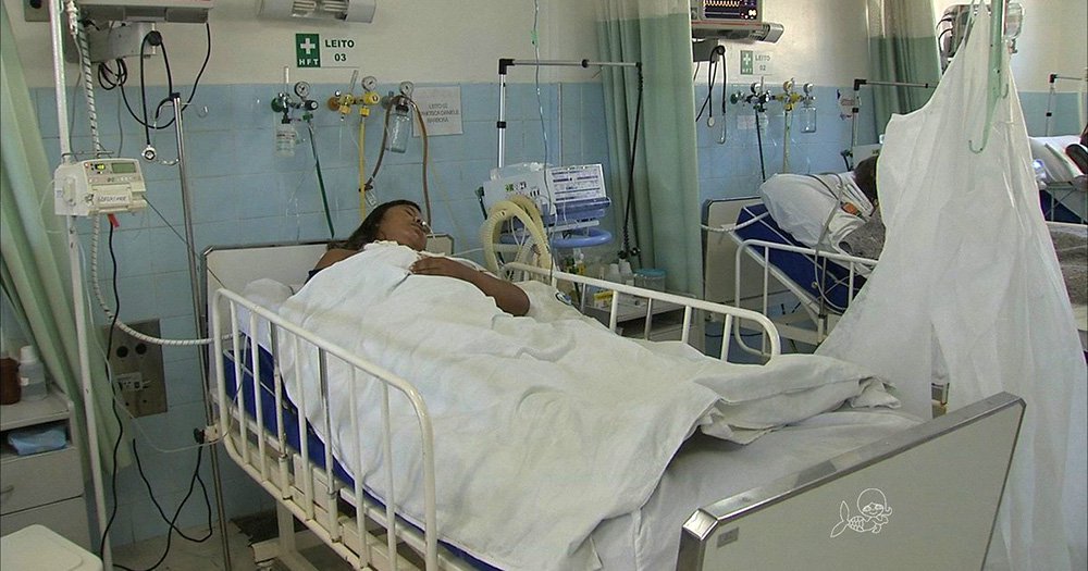 Quase 25% dos leitos de Unidade de Terapia Intensiva (UTI) da rede pública estão inativos, de acordo com dados do Portal de Transparência do Distrito Federal; das 353 unidades disponibilizadas, 82 não estão funcionamento; segundo a Secretaria de Saúde, os motivos são a falta de profissionais e  manutenção dos quartos; a pasta não soube informar quantas pessoas estão na fila de espera por UTI no DF