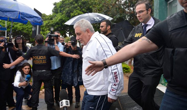 O Ministério Público Federal fez uma inspeção no Centro de Detenção Provisória (CDP), em Brasília, onde setá o ex-diretor de Marketing do Banco do Brasil Henrique Pizzolato; segundo a Procuradoria-Geral da República, que já tinha feito uma visita ao CDP no ano passado, a medida é parte do compromisso de acompanhar as condições em que Pizzolato está cumprindo a pena, assumido pelo Brasil com a Itália, de onde ele foi extraditado