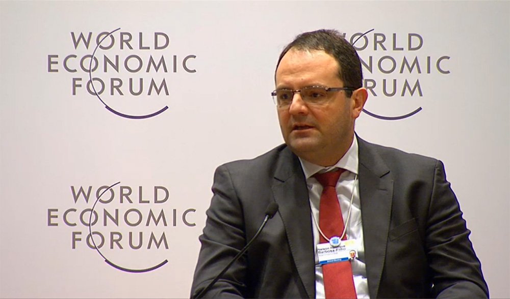 Ministro da Fazenda, Nelson Barbosa, disse que o combate à desigualdade requer mais ações do governo e que "o mercado é um motor para o progresso e a produtividade, mas também produz desigualdade e volatilidade"; ele participou nesta quinta-feira 21 de uma sessão pública do Open Forum, um evento paralelo ao Fórum Econômico Mundial, em Davos, na Suíça