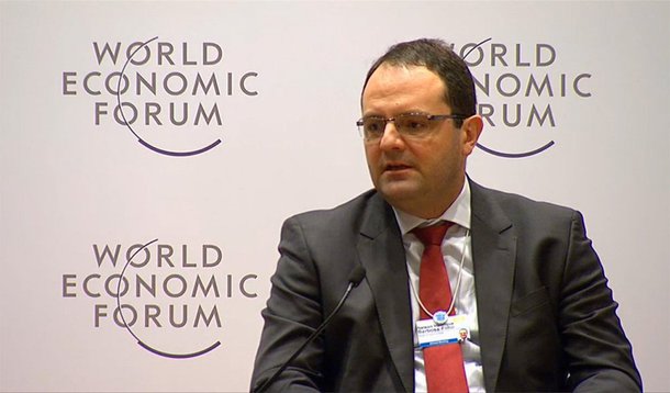 Ministro da Fazenda, Nelson Barbosa, disse que o combate à desigualdade requer mais ações do governo e que "o mercado é um motor para o progresso e a produtividade, mas também produz desigualdade e volatilidade"; ele participou nesta quinta-feira 21 de uma sessão pública do Open Forum, um evento paralelo ao Fórum Econômico Mundial, em Davos, na Suíça