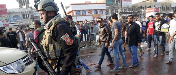 O número de mortos causadas por um duplo atentado que ocorreu neste domingo em Bagdá, no Iraque, já reivindicado pelo grupo extremista autoproclamado Estado Islâmico, subiu para 33; duas explosões ocorreram perto de um mercado no bairro de Sadr, no Norte da capital iraquiana, onde 33 pessoas morreram e 79 pessoas ficaram feridas, segundo fontes policiais e médicas