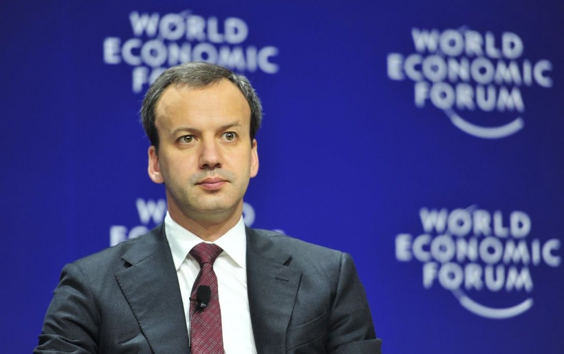 O governo russo admitiu neste domingo a morte de 26 mineiros desaparecidos após uma explosão numa mina de carvão no Norte do país, acrescentando que seis membros da equipe de resgate também morreram esta madrugada durante uma operação; "Há muitos mortos. Não há esperança de que as 26 pessoas que se encontram na mina estejam vivas. Podemos dizer que as vítimas mortais ascendem a 36", afirmou Arkady Dvorkovich, vice-primeiro ministro russo, à imprensa local