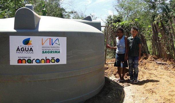 Como parte do plano de ação do Programa ‘Água para Todos’, o Governo do Maranhão lançou o edital de licitação para a contratação de empresa especializada na execução de obras e serviços de instalação de Sistemas Coletivos de Abastecimento de Água que atenderá 19 cidades do estado; o processo licitatório será modalidade Concorrência do tipo menor preço por lote, com valor total estimado em R$ 10,9 milhões; projeto prevê a perfuração de poço tubular, instalação de unidades de bombeamento, reservatórios em fibra de vidro com estrutura elevatória, fornecimento de energia, abrigo de quadro de comando, cerca de proteção, rede de distribuição de água e ligações domiciliares nestas dezenove cidades