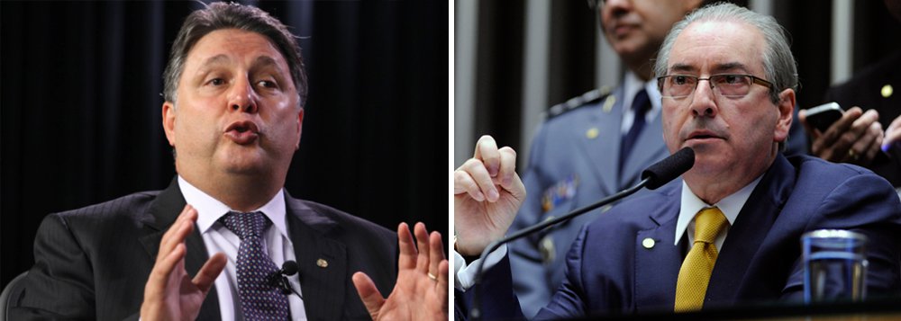 Vai ao ar em rede nacional neste domingo, às 23h15, no programa Jogo do Poder, da CNT, entrevista do ex-governador do Rio de Janeiro, Anthony Garotinho; citado como um dos principais inimigos políticos do presidente da Câmara, Eduardo Cunha (PMDB-RJ), Garotinho disse que esteve em Brasília, conversou com Temer e Dilma e sugeriu que ambos fizessem um ato de grandeza e renunciassem aos cargos para tirar o país da crise e livrá-lo das mãos de Eduardo Cunha; para o ex-governador, “Não podemos ter um parlamento comandado por um ladrão”