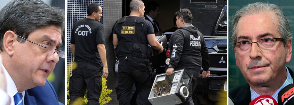 Para o deputado federal e ex-presidente da OAB-RJ, Wadih Damous (PT), as novas revelações da movimentação financeira de Eduardo Cunha (PMDB-RJ) na Suíça, que chegam perto de meio bilhão de reais, podem levá-lo à prisão; "É engraçado isso, a presidenta Dilma sendo julgada por um presidente da Câmara dos Deputados que tem contas na Suíça, que mente na CPI e, em breve, estará encarcerado", afirmou; Damous diz ainda que mais da metade dos deputados que subscreveram o pedido de impeachment da presidenta Dilma tem ou teve problemas com a Justiça; "Uma presidenta da República eleita por milhões de brasileiros pode vir a ser julgada por esse tipo de gente?", questiona