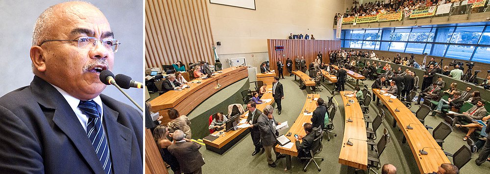 A Câmara Legislativa do Distrito Federal aprovou, em primeiro turno, o projeto, de autoria do deputado Chico Vigilante, que tem como objetivo aumentar a concorrência e baratear os preços dos combustíveis no DF; de acordo com o parlamentar, "permitir a instalação de postos de combustíveis em supermercados e shoppings centers irá possibilitar a livre concorrência do setor e, assim, abaixar os preços nas bombas em até 20%"