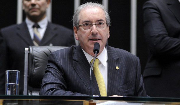 No inquérito, presidente da Câmara dos Deputados, Eduardo Cunha (PMDB-RJ), é acusado de corrupção na Operação Lava Jato; a pauta do plenário do Supremo, que deve confirmar o julgamento para a semana que vem, será publicada nesta quinta-feira (25); no julgamento, os ministros vão decidir se Cunha passará à condição de réu no processo; o pedido da PGR para que o presidente seja afastado do cargo não deverá ser julgado em conjunto com a denúncia