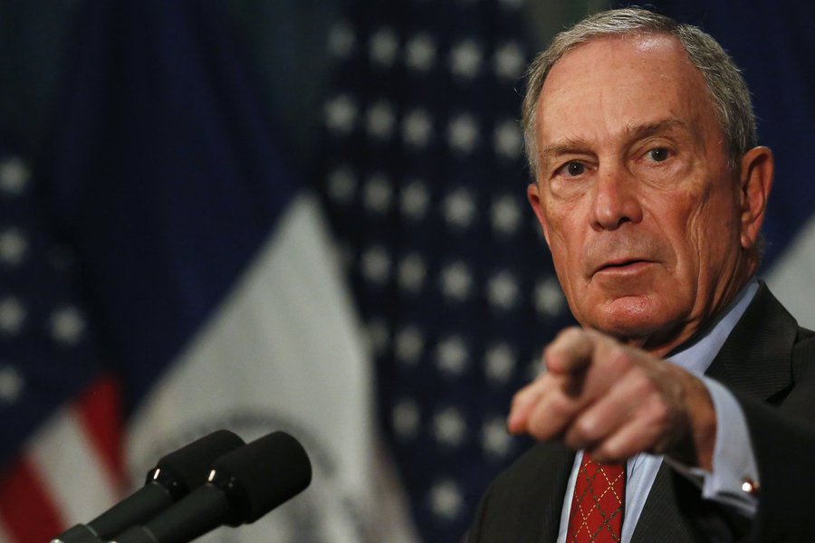 Michael Bloomberg, o ex-prefeito bilionário de Nova York, disse a seus assessores para elaborar planos para uma campanha independente para a presidência dos Estados Unidos, afirmou o New York Times neste sábado; ele disse a amigos e associados que estaria disposto a gastar pelo menos US$ 1 bilhão de seu próprio dinheiro