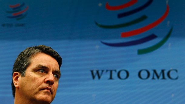 "As políticas fiscais estão no limite, já tivemos vários modelos de expansão econômica baseada em expansão das atividades do Estado, mas isso tem um limite. Do ponto de vista monetário, também estamos chegando a um limite. Vários bancos centrais estão adentrando o território de taxas negativas, títulos de governo têm taxa de rendimento próximo a zero...", afirma o embaixador brasileiro Roberto Azêvedo, que comanda a Organização Mundial do Comércio