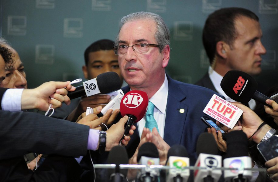 Escolha dos nomes que formarão a comissão especial para debater o pedido de impeachment da presidente Dilma na Câmara será secreta; para isso, o presidente da Câmara vai se basear no artigo 188 do regimento da Casa