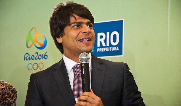 Exonerado do cargo de secretário municipal de governo do Rio de Janeiro nesta quarta-feira 16, Pedro Paulo voltará a Brasília para reassumir o mandato de deputado federal pelo PMDB; objetivo é reforçar a bancada aliada do governo Dilma e apoiar Leonardo Picciani, que foi destituído da liderança do partido na casa por parlamentares pró-impeachment