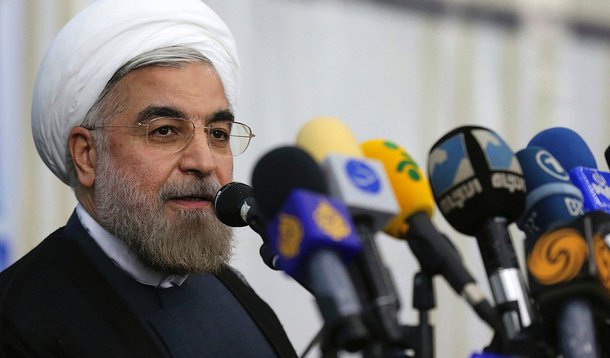 Cerca de 55 milhões de eleitores iranianos vão às urnas para eleger os 290 deputados do parlamento e os 88 membros da Assembleia dos Especialistas, religiosos que escolhem e podem demitir o guia supremo; instituições são dominadas pelos conservadores, mas o presidente Hassan Rohani espera que aliados moderados avancem nas eleições, as primeiras desde o acordo nuclear do Irã com as potências mundiais